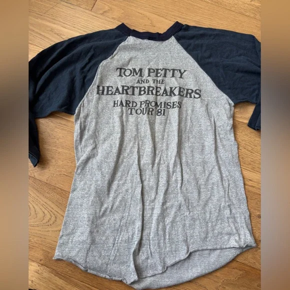 Vintage 1981 Tom Petty and the heart breakers Hard Promises tour shirt medium
